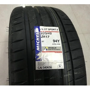 Michelin Pilot Sport 4 235/35 R19 91Y