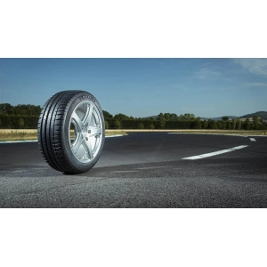 Michelin Pilot Sport 4 255/40 R20 101S