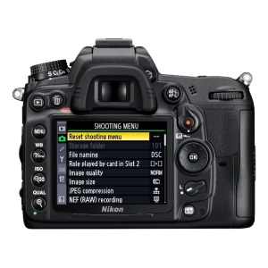 Nikon D7000 kit 18-55