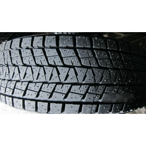 Bridgestone Blizzak DM-V1 255/60 R17 106R