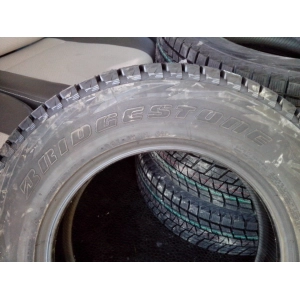 Bridgestone Blizzak DM-V1 235/60 R18 107R