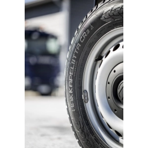 Nokian Hakkapeliitta CR3 225/55 R17C 109R