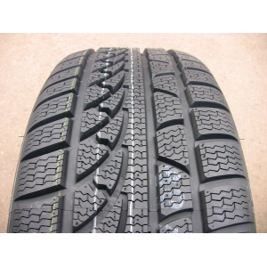 Petlas SnowMaster W651 205/45 R17 88H