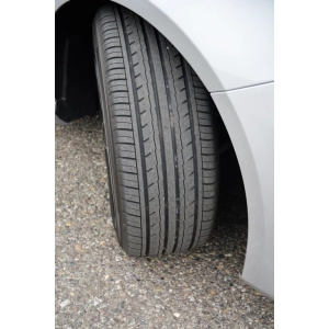 Yokohama BluEarth-Es ES32 185/60 R14 82H