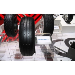 Yokohama BluEarth-Es ES32 185/60 R14 82H