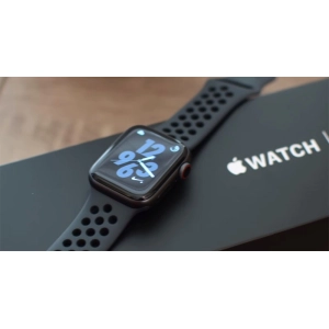 Apple Watch 4 Nike+ 44 mm