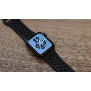 Apple Watch 4 Nike+ 40 mm Cellular