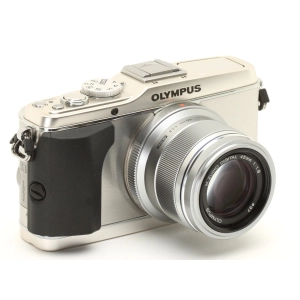 Olympus E-P3