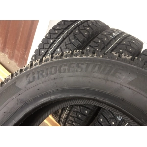 Bridgestone Ice Cruiser 7000S 185/60 R15 84T