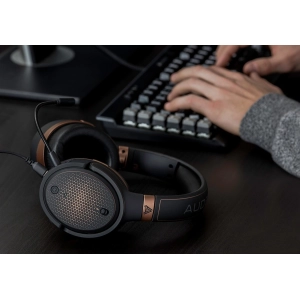 Audeze Mobius