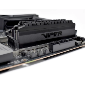 Patriot Memory Viper 4 Blackout DDR4 2x8Gb