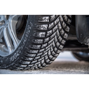 Bridgestone Blizzak LM005 245/35 R20 95W