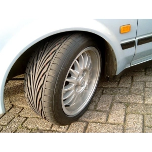 Toyo Proxes T1R 225/35 R19 88Y