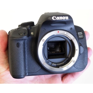 Canon EOS 700D body