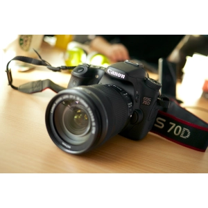 Canon EOS 70D body