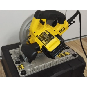 DeWALT DWE576K