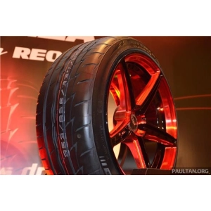 Bridgestone Potenza RE003 Adrenalin 255/35 R18 94W