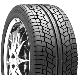 Achilles Desert Hawk UHP 255/45 R20 105V